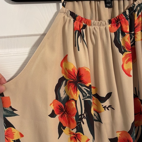 Cami halter floral top - Picture 3 of 5